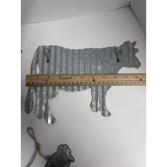 3 Metal Wall Hangings Farmhouse Decor Rustic Pig Cow Hen - Picture 9 of 10